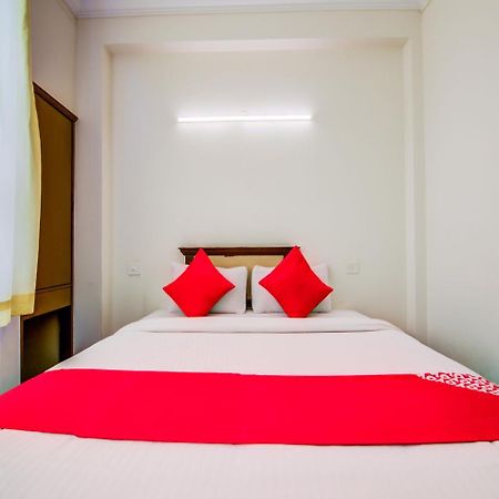 Hotel Golden Gates 班加罗尔 外观 照片