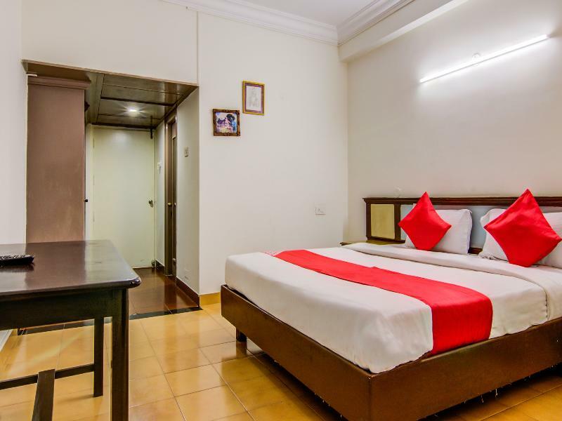 Hotel Golden Gates 班加罗尔 外观 照片